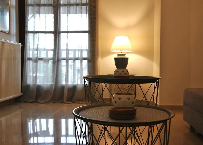 4 Seasons Breeze / Apartment *